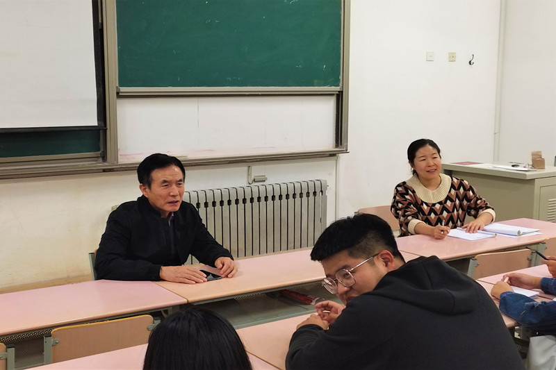 期中座谈会2.jpg